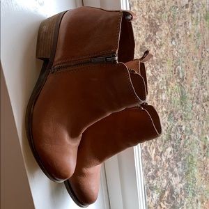 Size 7 Lucky Brand Genuine Leather Ankle Boots